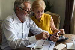 6 Ways For Seniors To Budget For Life Insurance | Globe Life